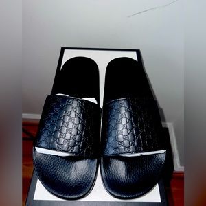 GUCCI LEATHER UPPER SANDAL, BLACK SIZE 10 100% AUTHENTIC, BRAND NEW